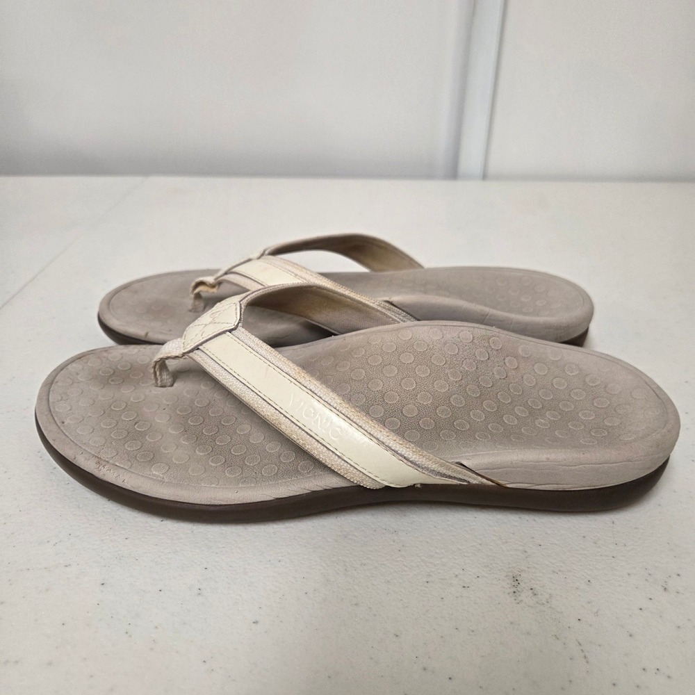 Vionic Tide II Cream Tan Orthopedic Arch Support Flip Flop Sandals Womens Size 7